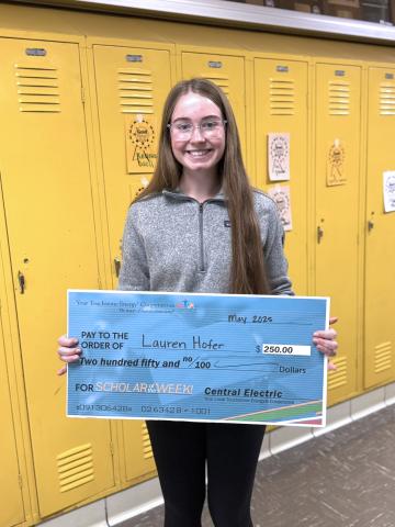 Lauren Hofer Scholar of Week